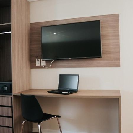 Hotel Golden Inn Lafaiete Консельейру-Лафаети Экстерьер фото
